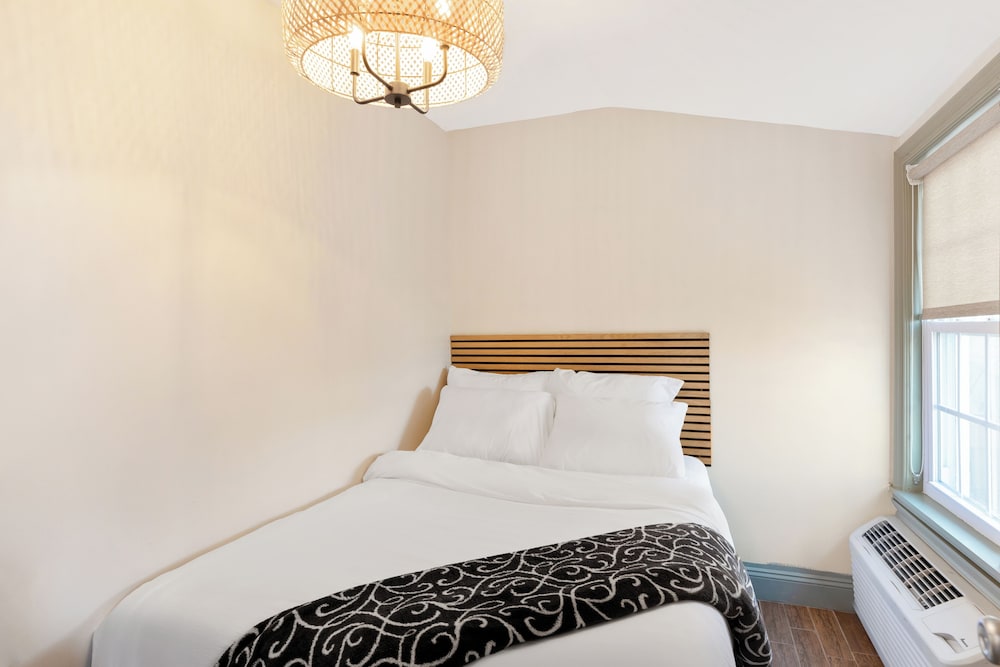 the palms hotel fire island
