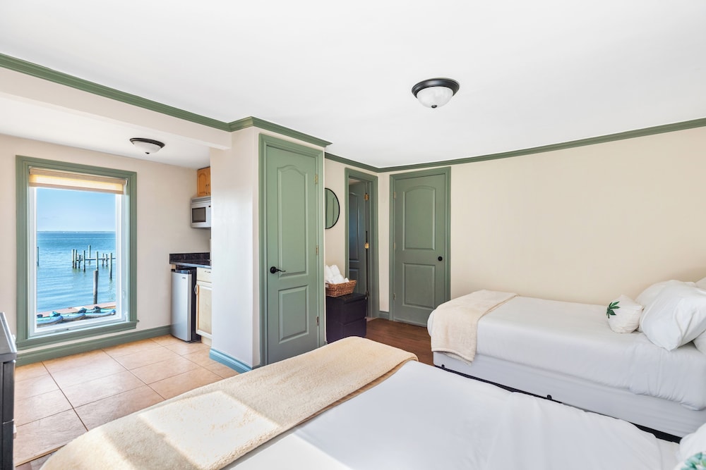 the palms hotel fire island