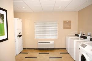 candlewood suites lancaster west by ihg