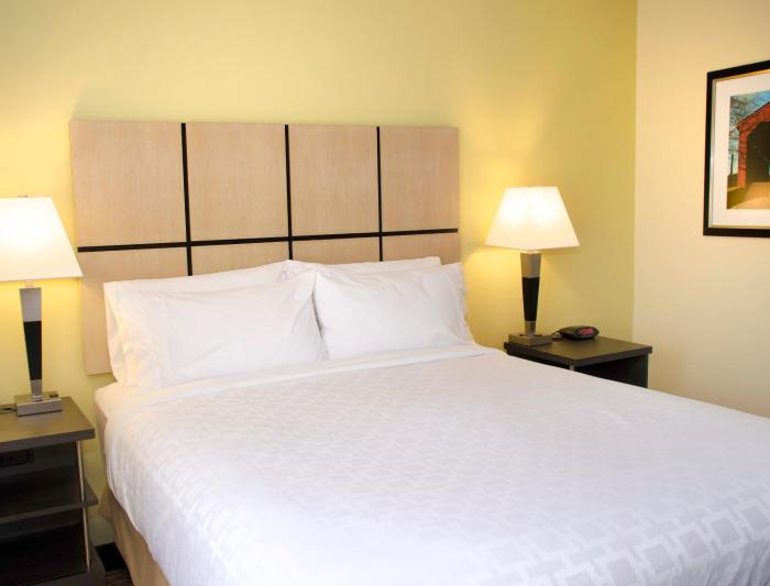 candlewood suites lancaster west by ihg