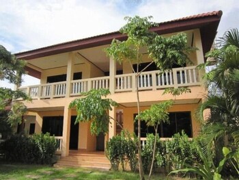 Lanta Bee Garden,Near Klong Dao Beach,3 star