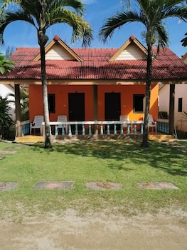 Lanta Bee Garden,Near Klong Dao Beach,3 star