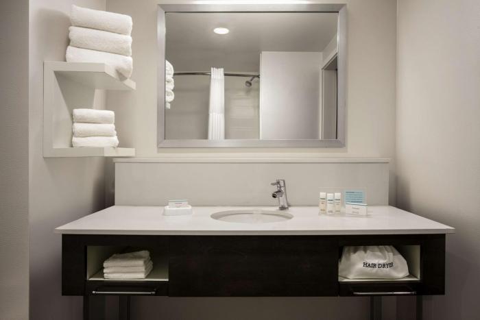 hampton inn kernersville