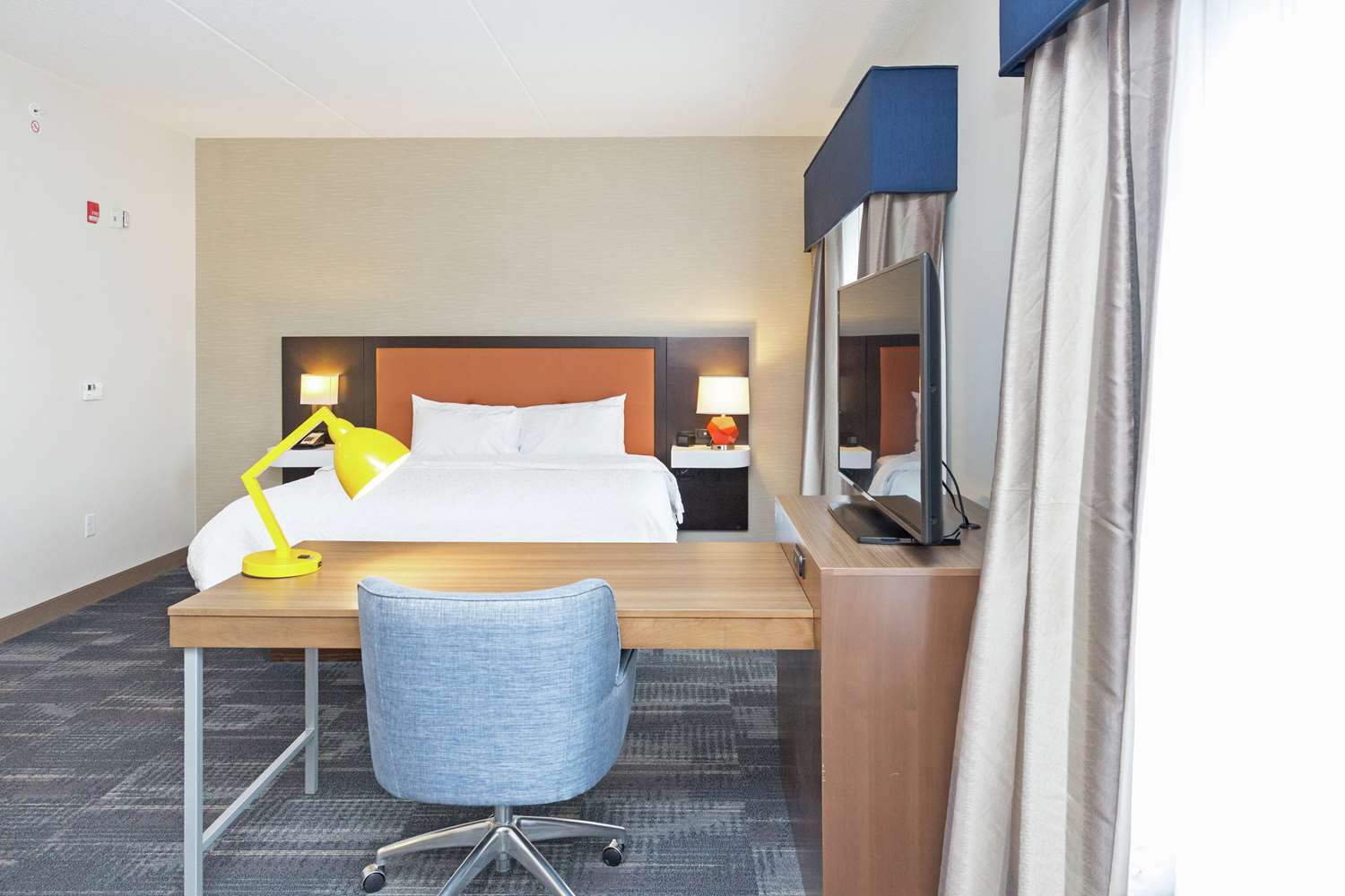 hampton inn and suites morgantown university town centre