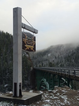 the green bridge inn