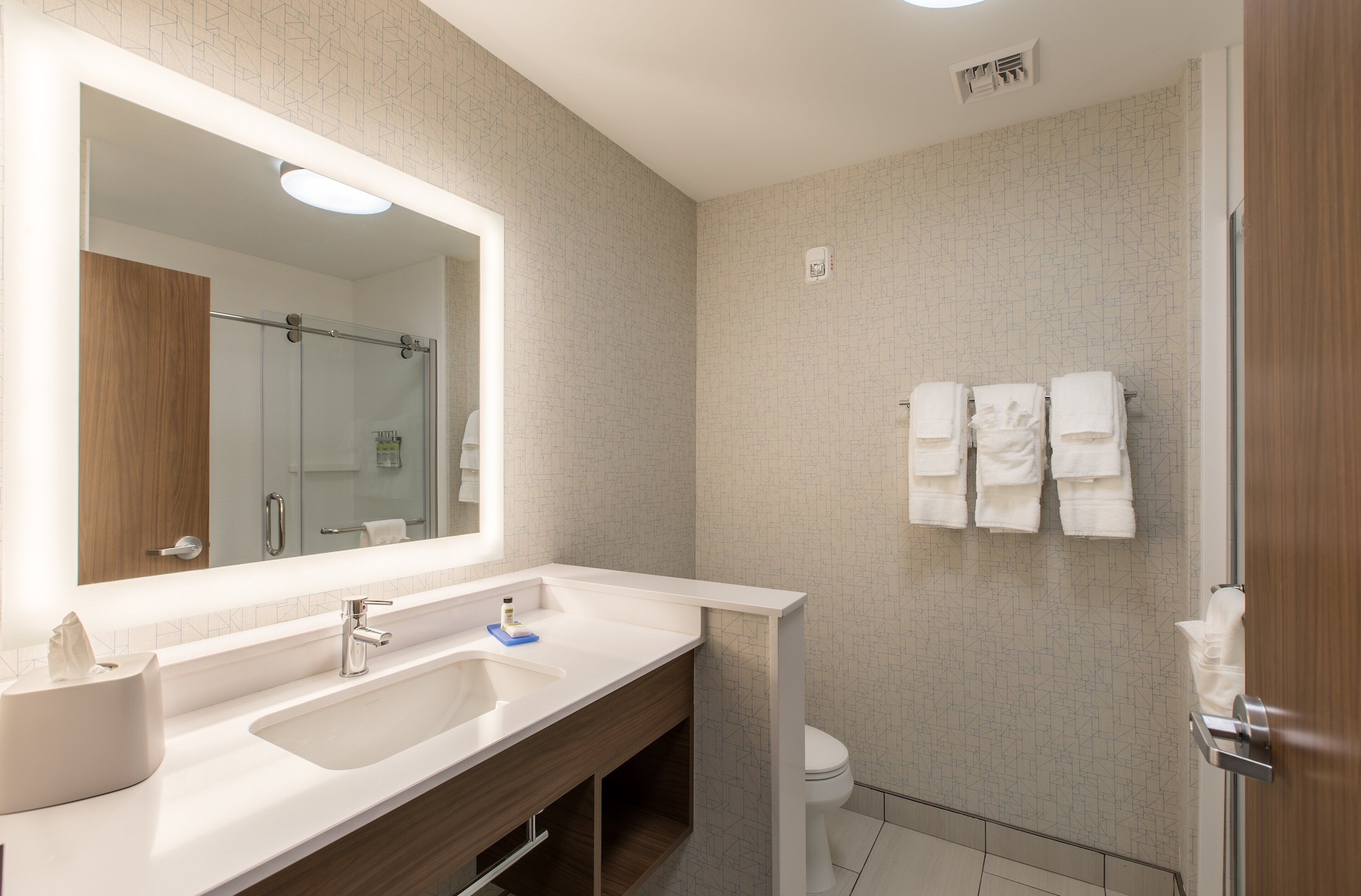 holiday inn express and suites greenville s piedmont by ihg