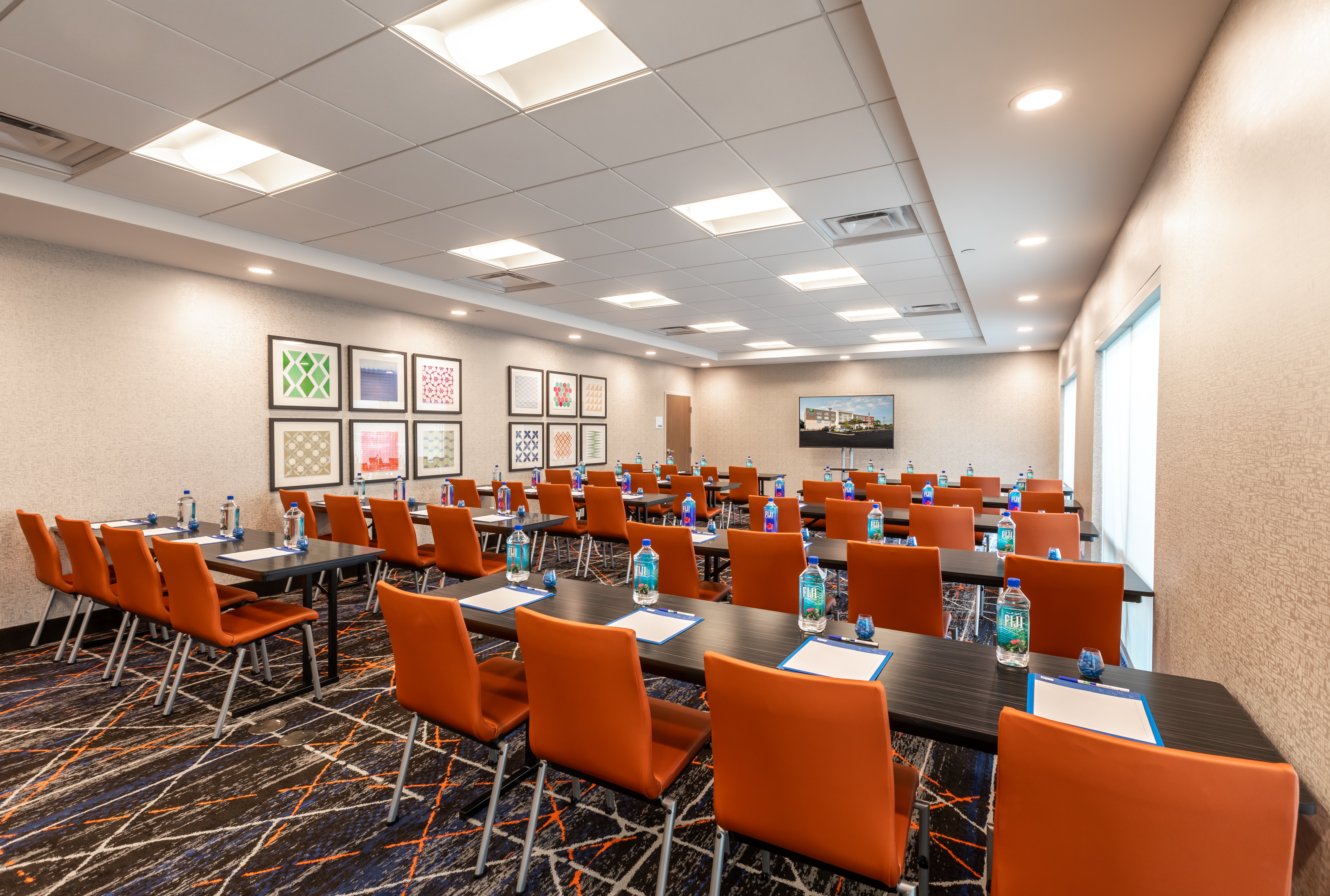 holiday inn express and suites greenville s piedmont by ihg