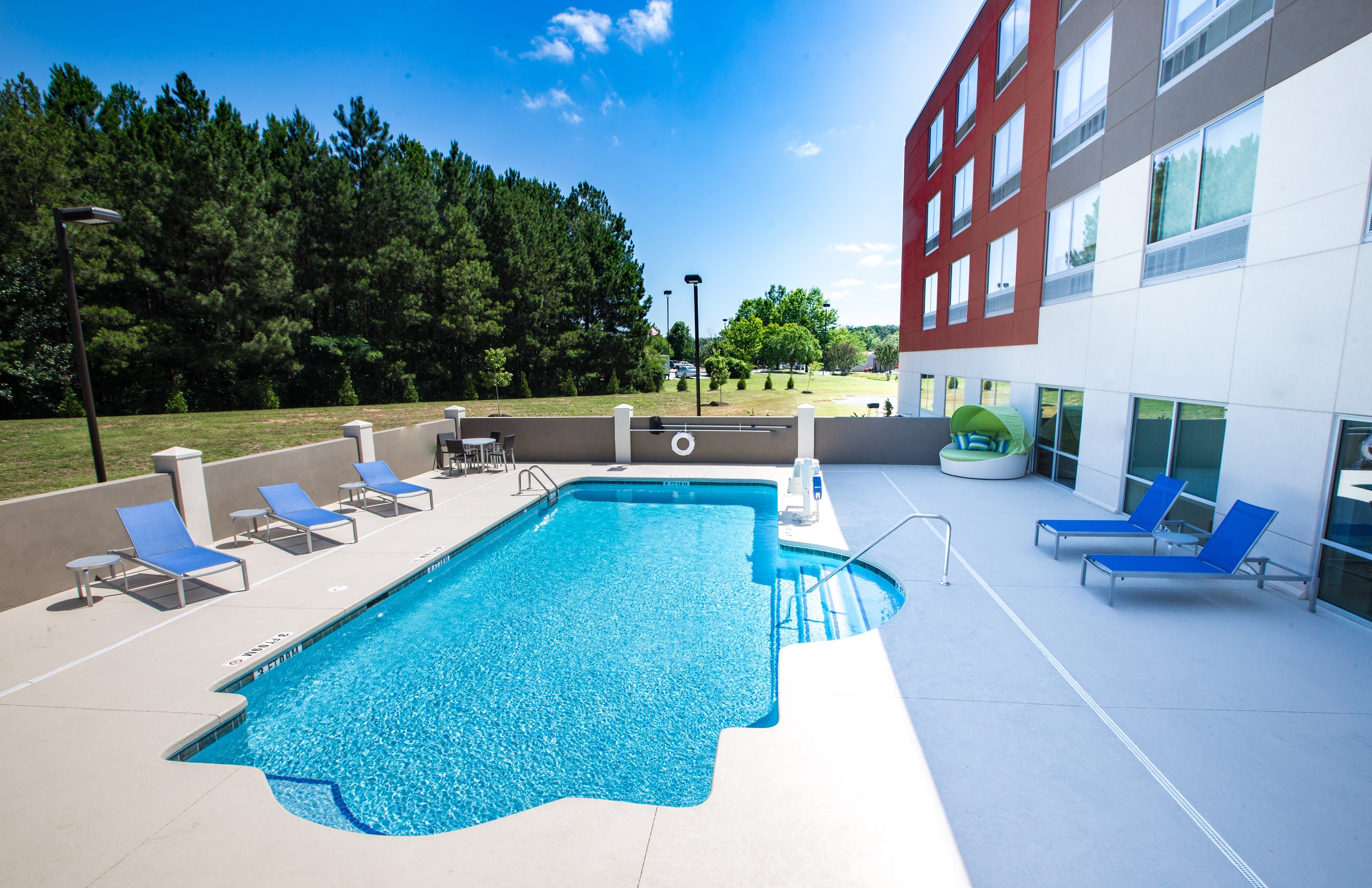holiday inn express and suites greenville s piedmont by ihg