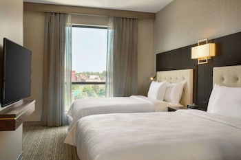 embassy suites by hilton syracuse destiny usa