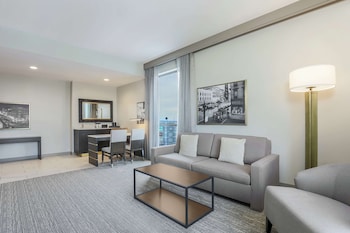 embassy suites by hilton syracuse destiny usa