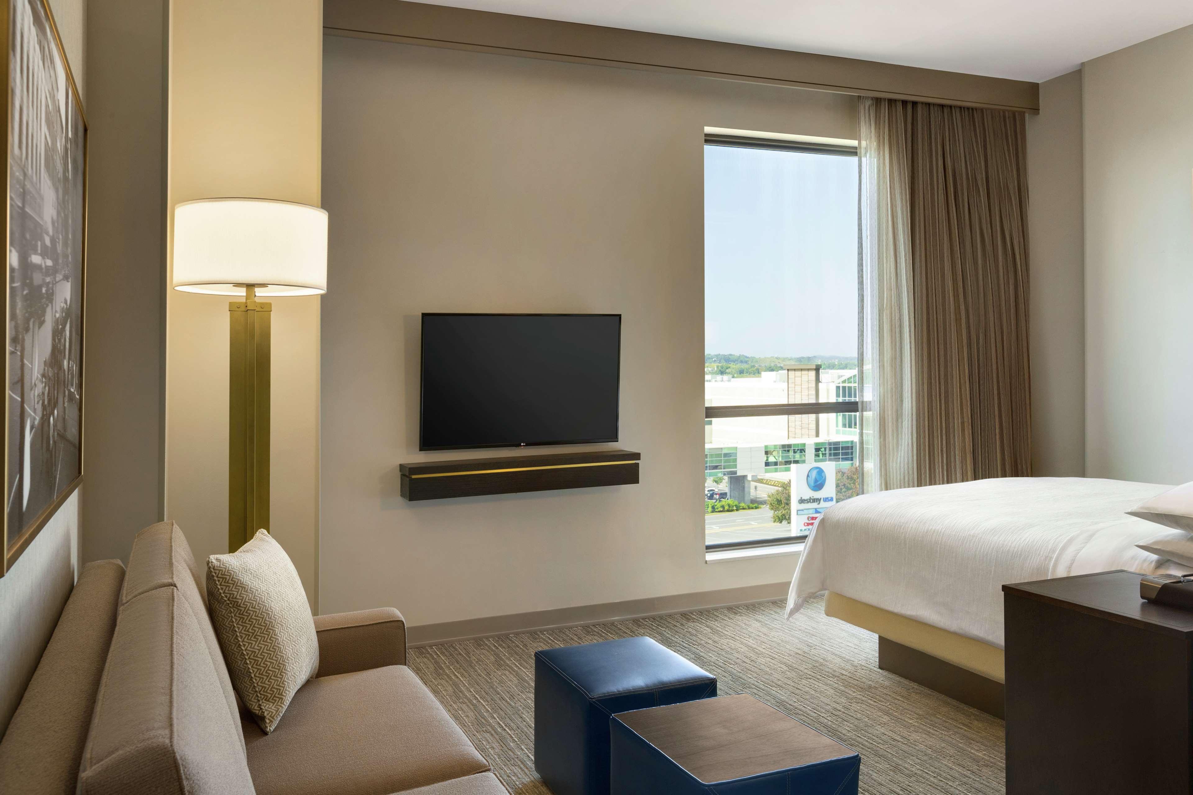 embassy suites by hilton syracuse destiny usa