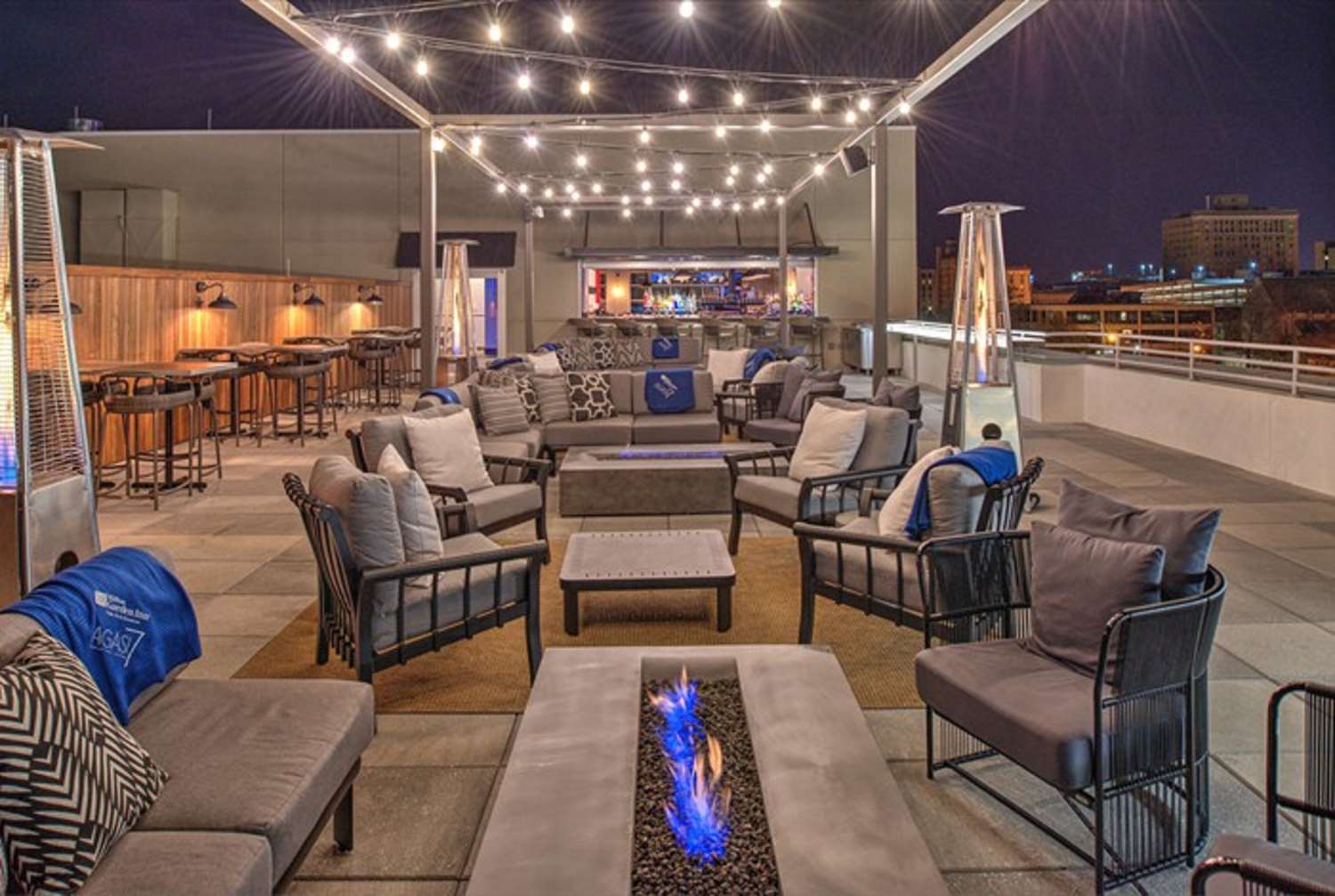 hilton garden inn little rock downtown