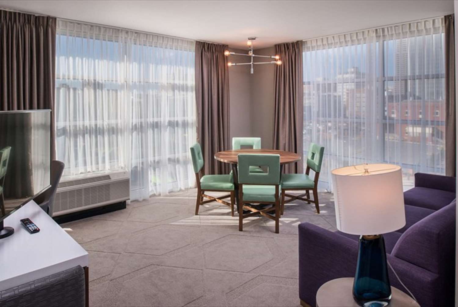 hilton garden inn little rock downtown