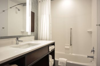 hilton garden inn louisville mall of st matthews