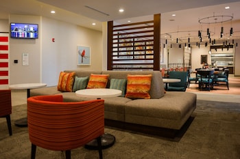 hilton garden inn louisville mall of st matthews