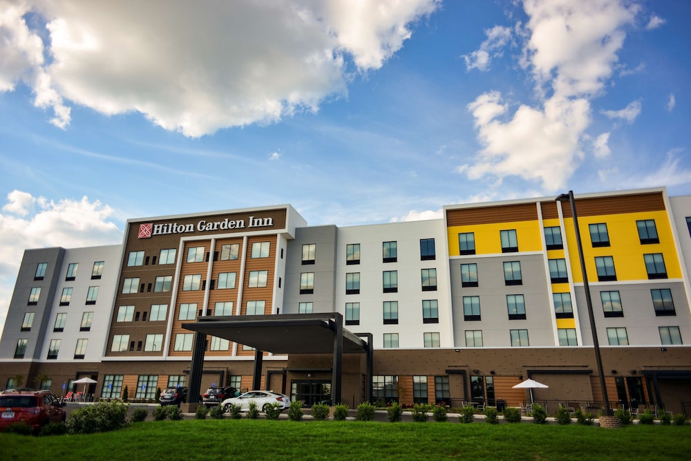 hilton garden inn louisville mall of st matthews