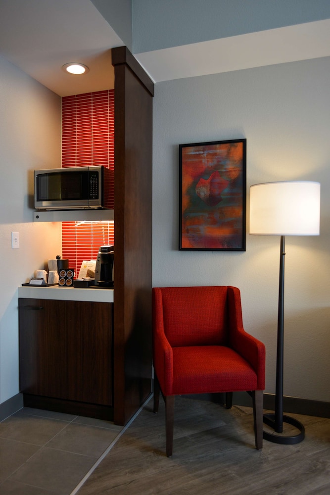 hilton garden inn louisville mall of st matthews