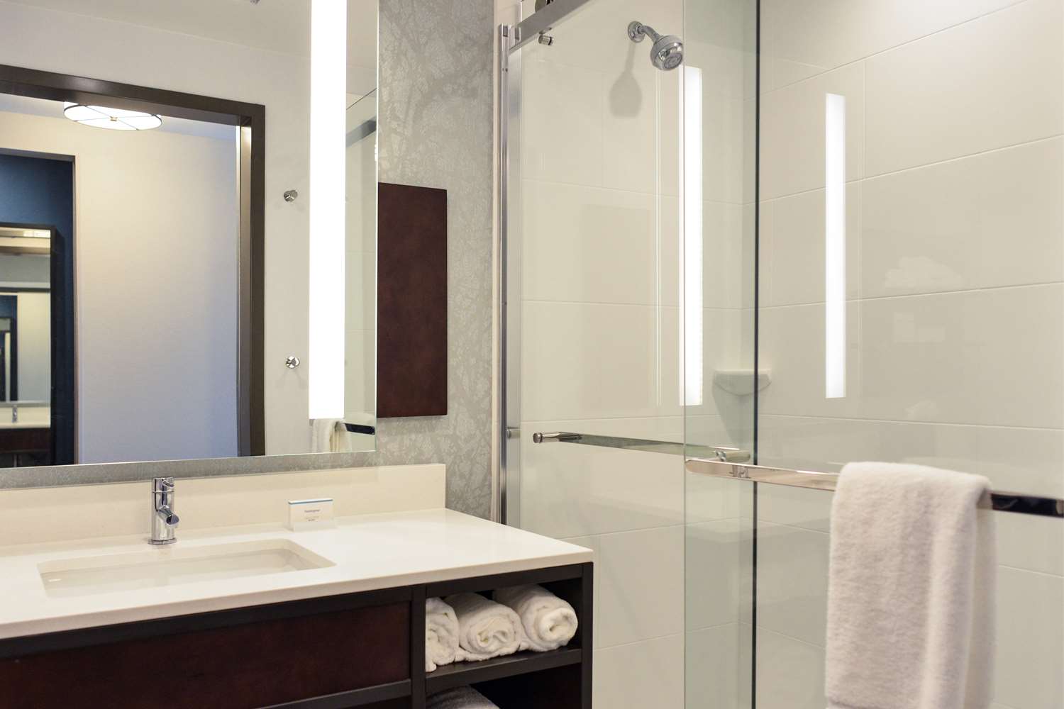 hilton garden inn louisville mall of st matthews