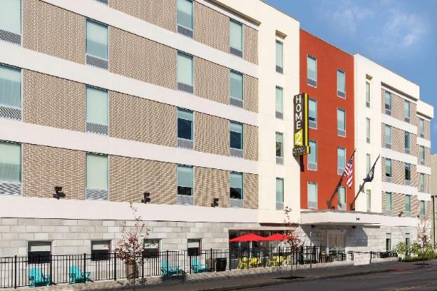home2 suites by hilton louisville downtown nulu