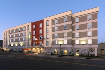 home2 suites by hilton louisville downtown nulu