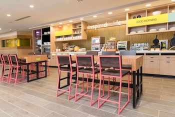 home2 suites by hilton louisville downtown nulu