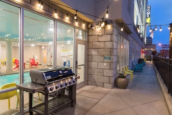 home2 suites by hilton louisville downtown nulu