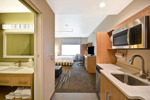home2 suites by hilton dallas at baylor scott and white