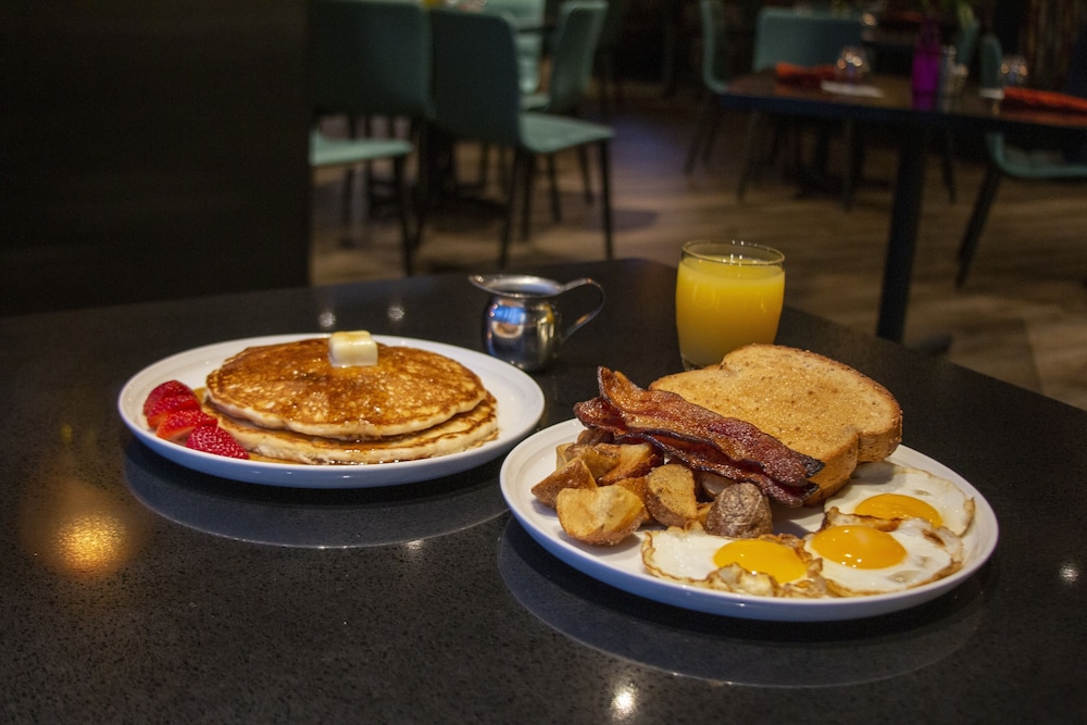 hotel indigo pittsburgh university oakland by ihg
