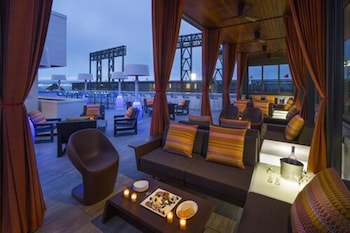 hotel via