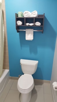 haven inn and suites willowbrook adults only