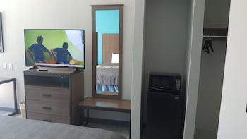 haven inn and suites willowbrook adults only