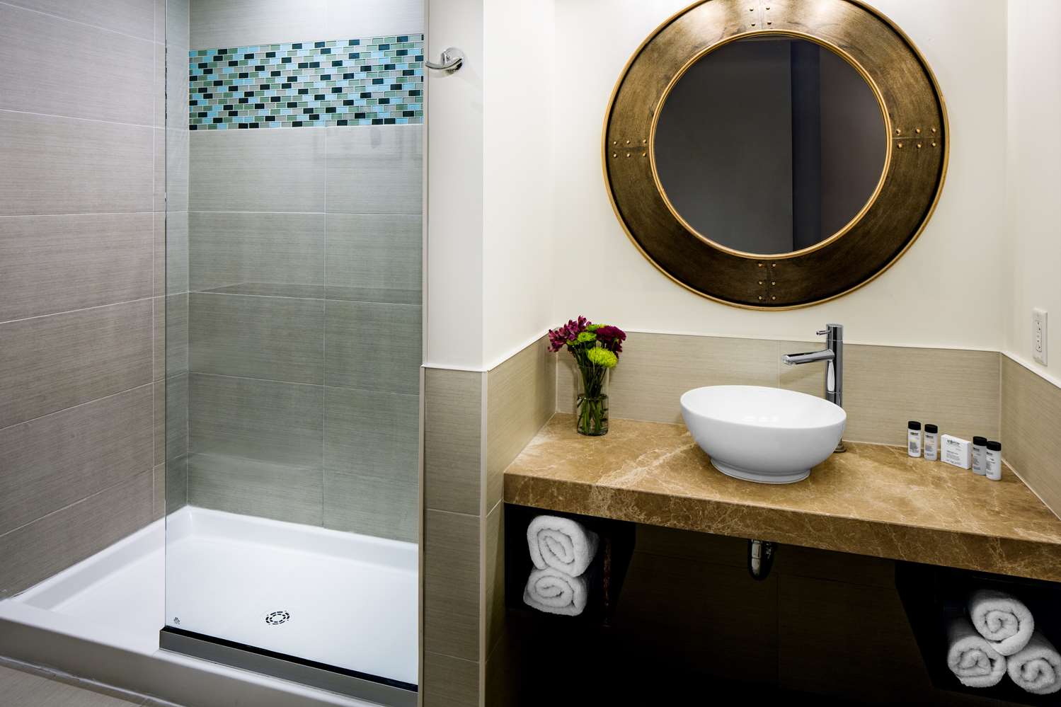 watt hotel rahway tapestry collection by hilton