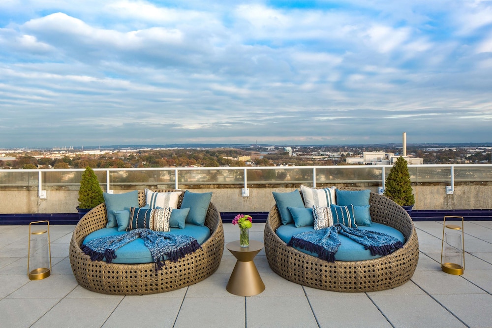 watt hotel rahway tapestry collection by hilton