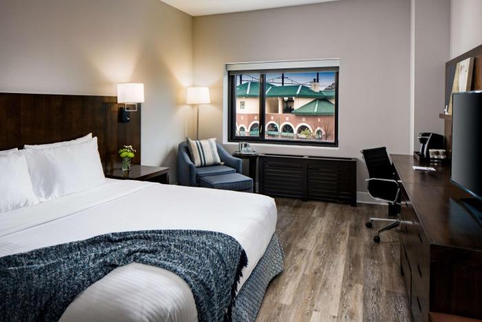 watt hotel rahway tapestry collection by hilton