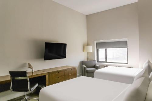 watt hotel rahway tapestry collection by hilton
