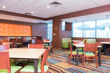 fairfield inn and suites by marriott west monroe