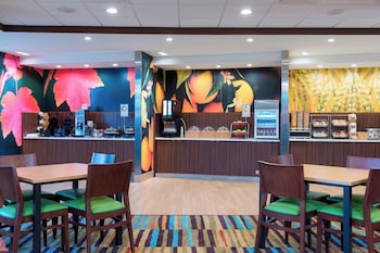 fairfield inn and suites by marriott west monroe