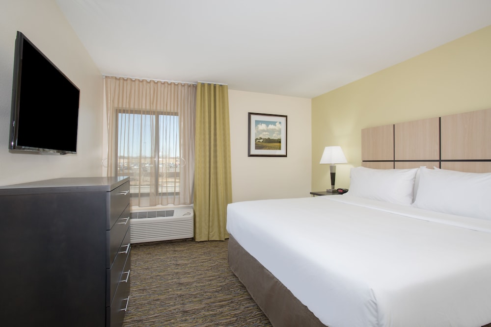 candlewood suites pueblo by ihg