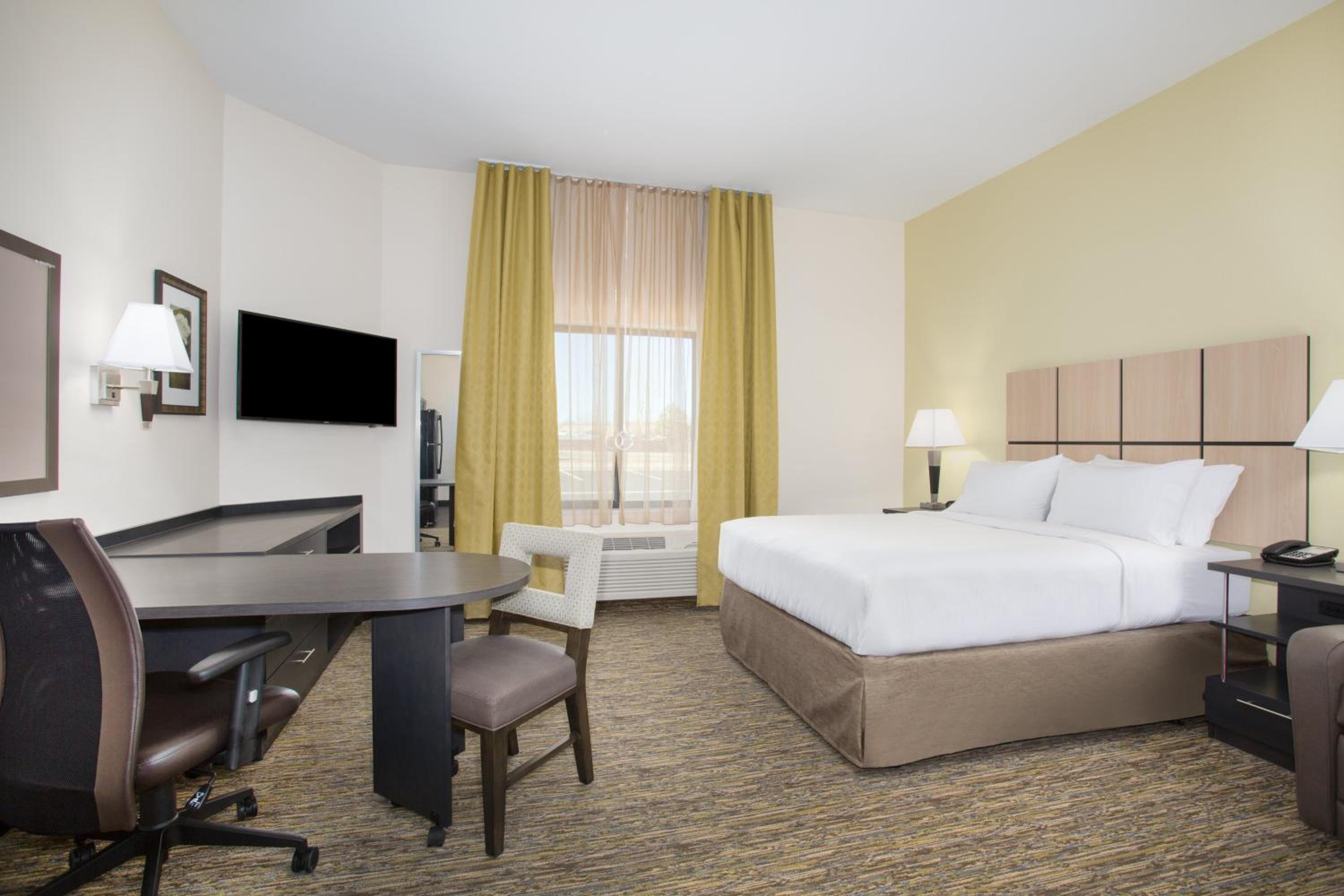 candlewood suites pueblo by ihg