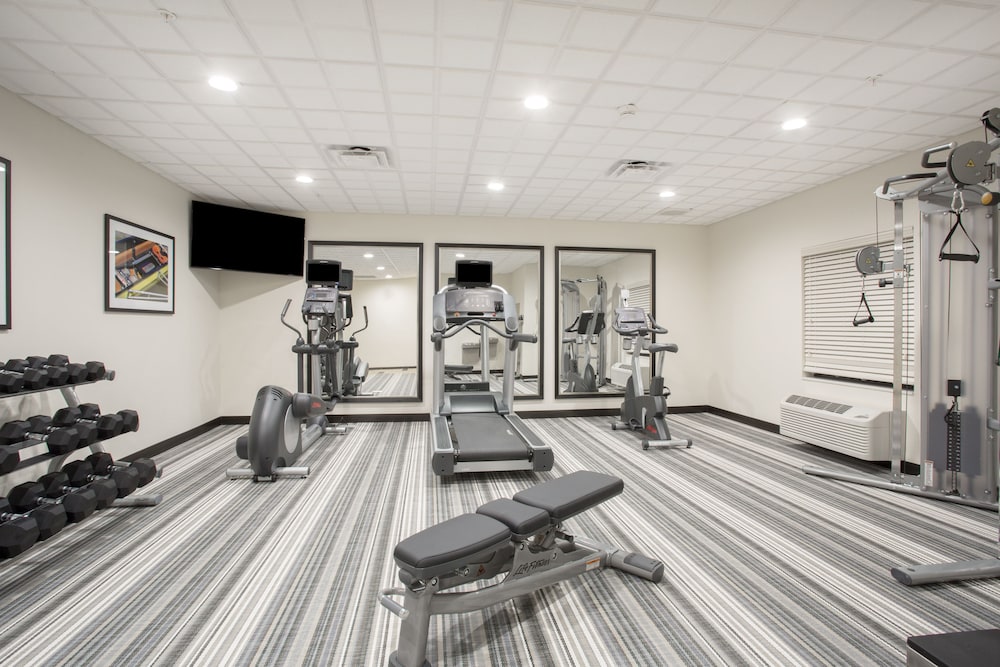 candlewood suites pueblo by ihg