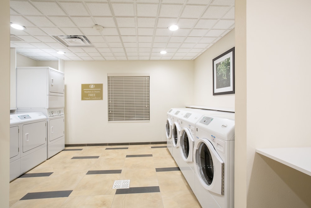 candlewood suites pueblo by ihg