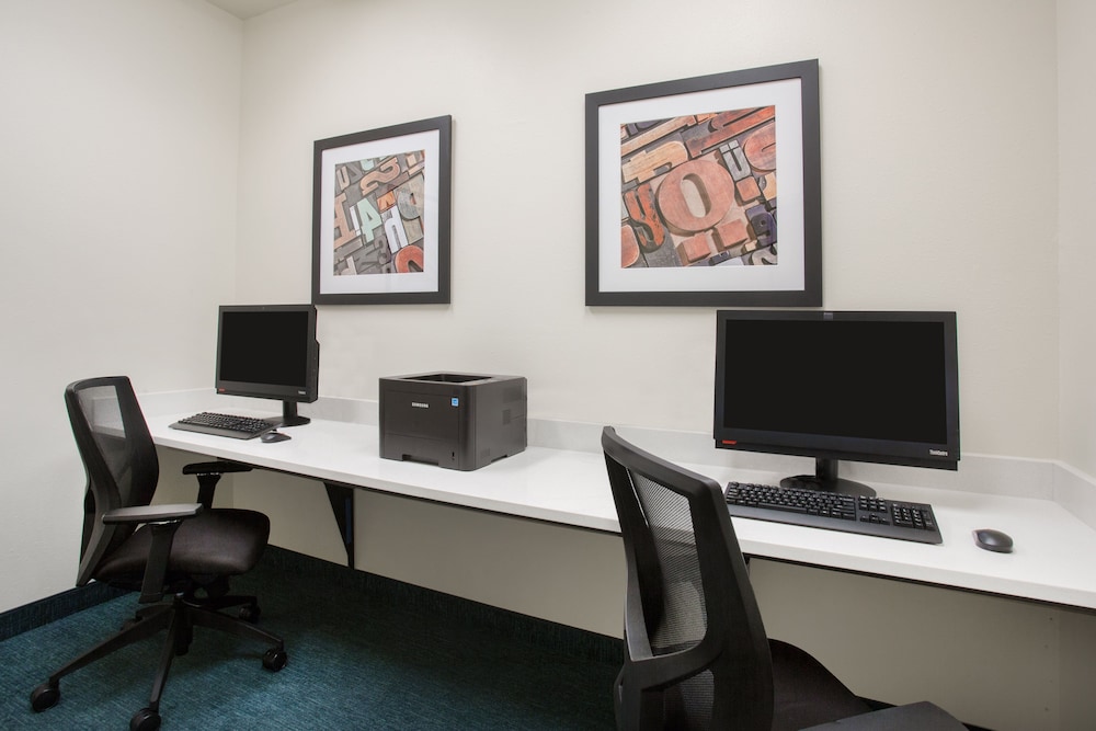 candlewood suites pueblo by ihg