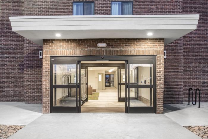 candlewood suites pueblo by ihg