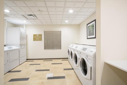 candlewood suites pueblo by ihg