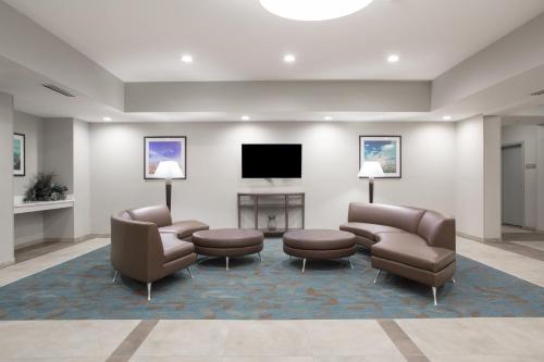candlewood suites pueblo by ihg