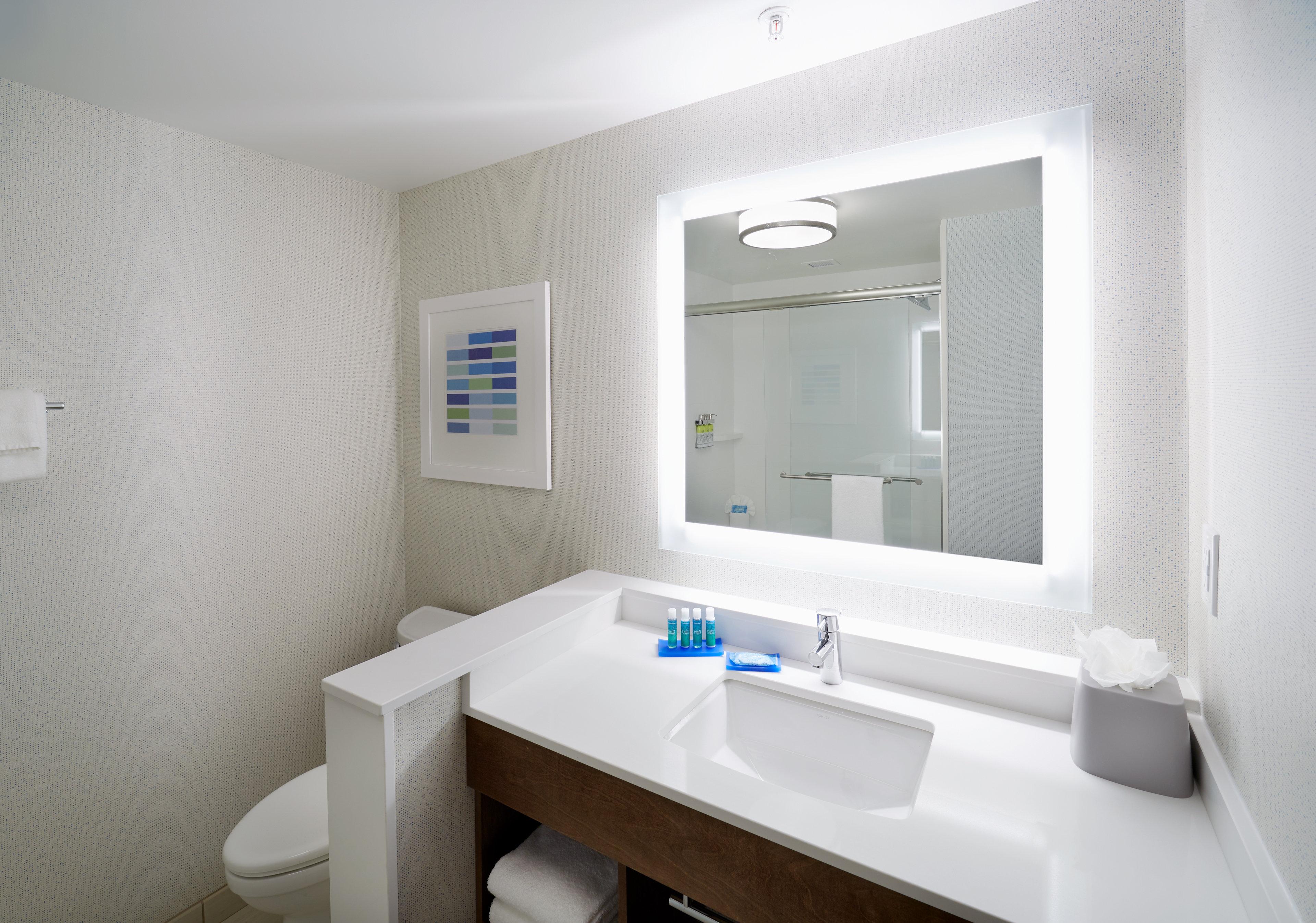 hol inn exp cincinnati north liberty way