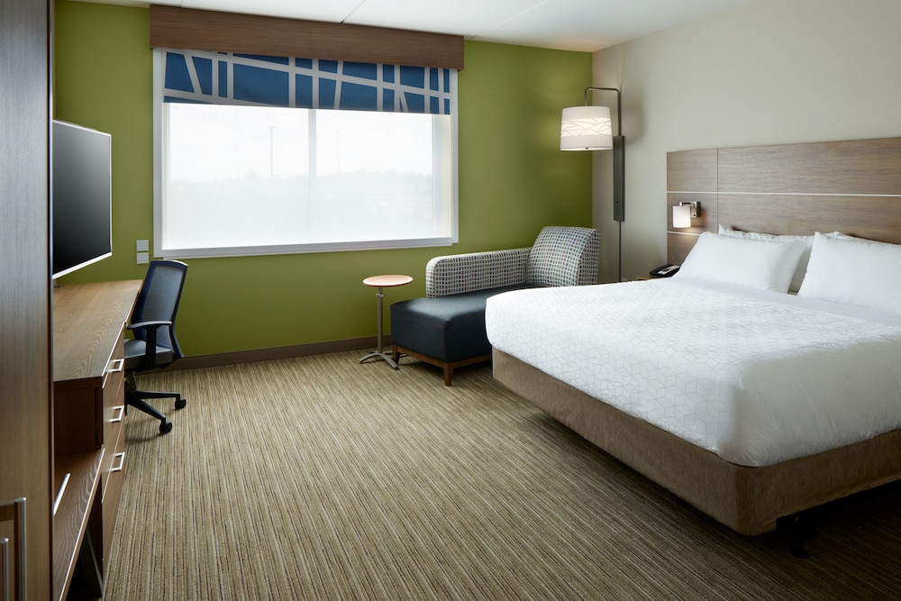 hol inn exp cincinnati north liberty way
