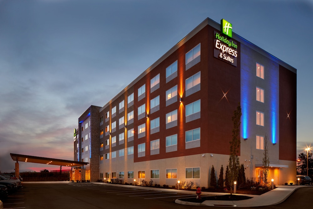 hol inn exp cincinnati north liberty way