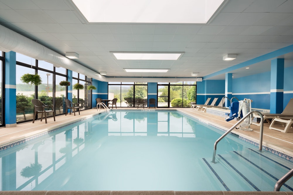 holiday inn express and suites north brunswick by ihg
