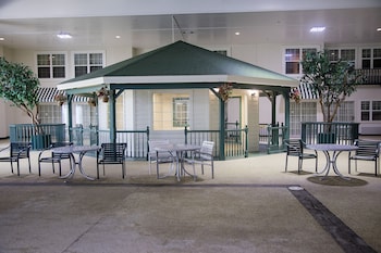 grand hinckley inn